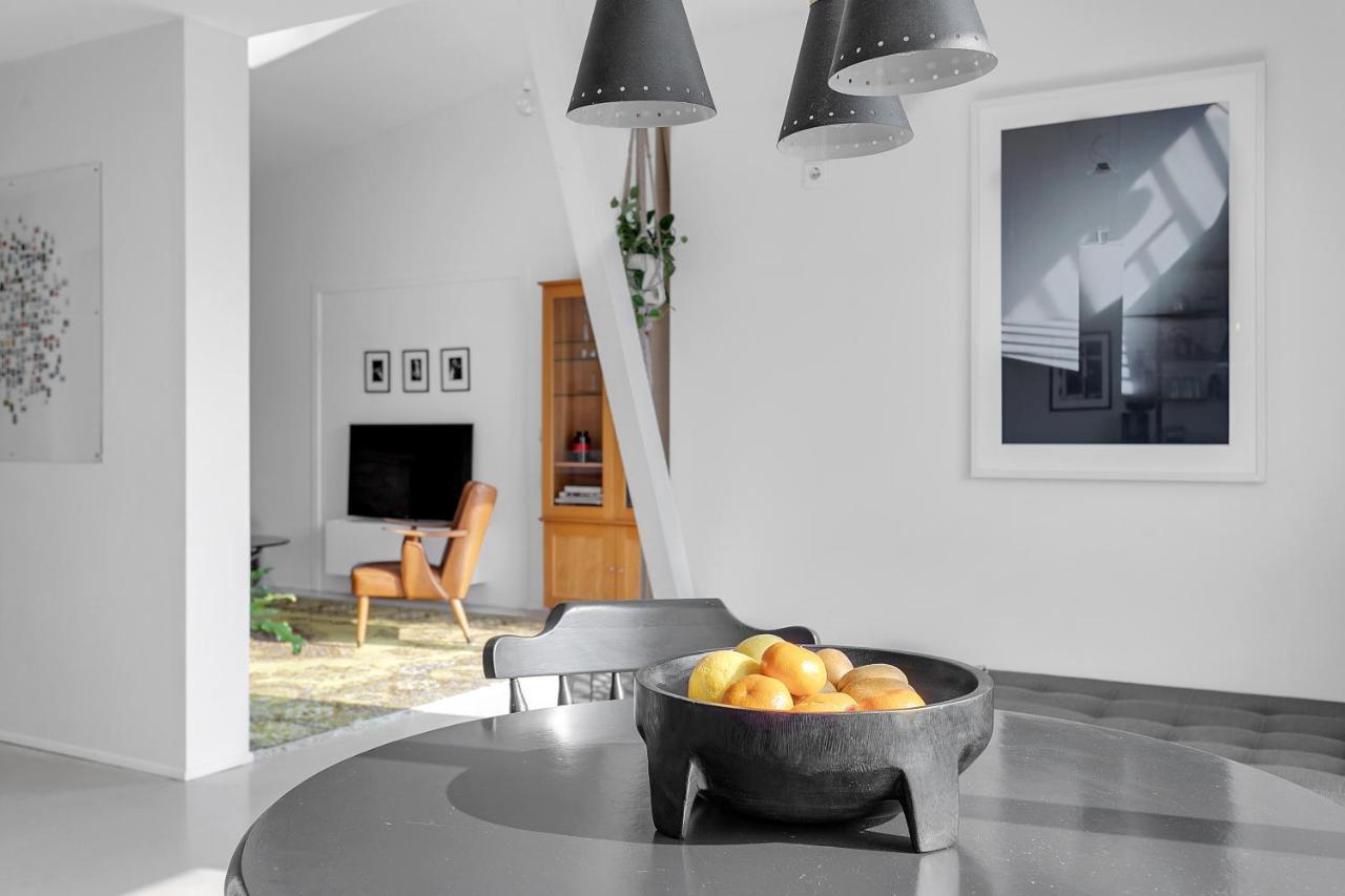 Eyvindarholt Guesthouse Alftanes Екстер'єр фото