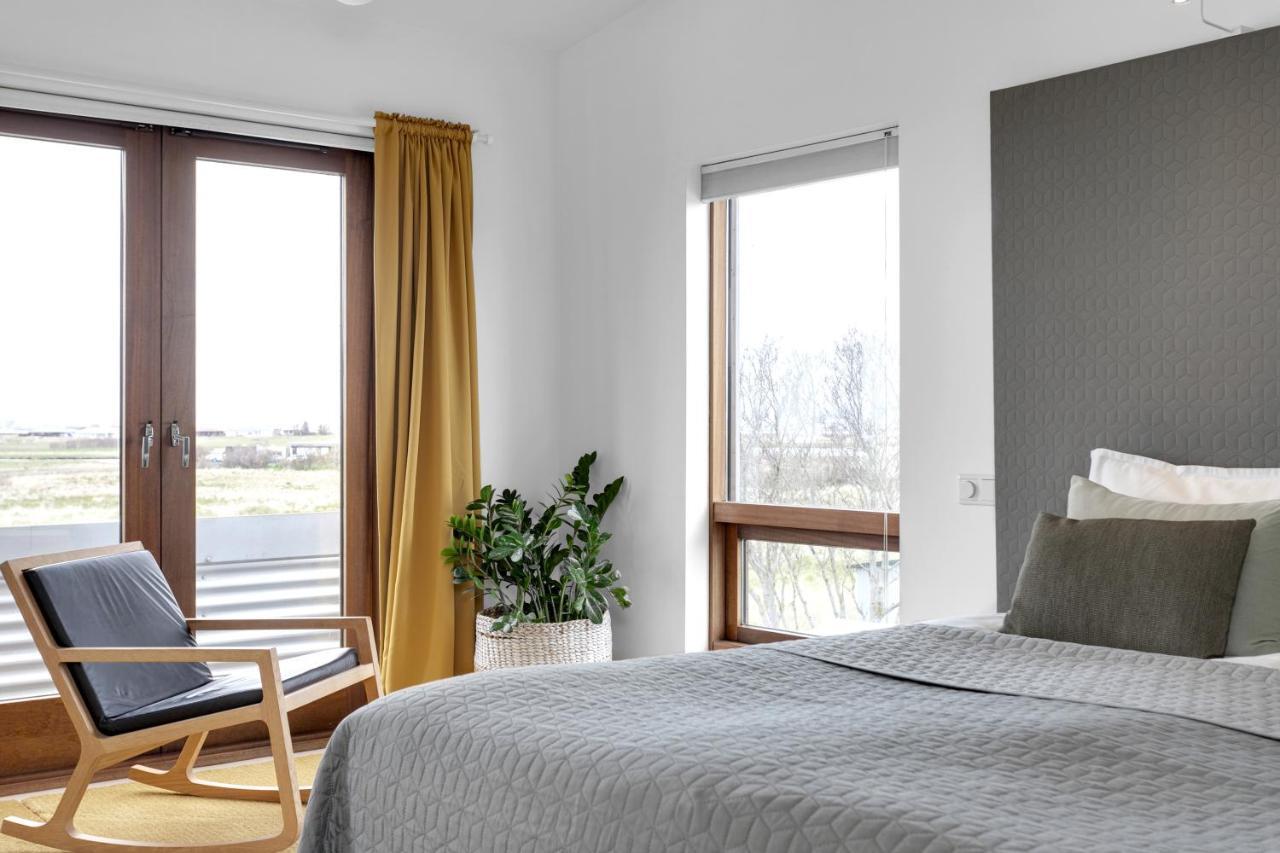 Eyvindarholt Guesthouse Alftanes Екстер'єр фото