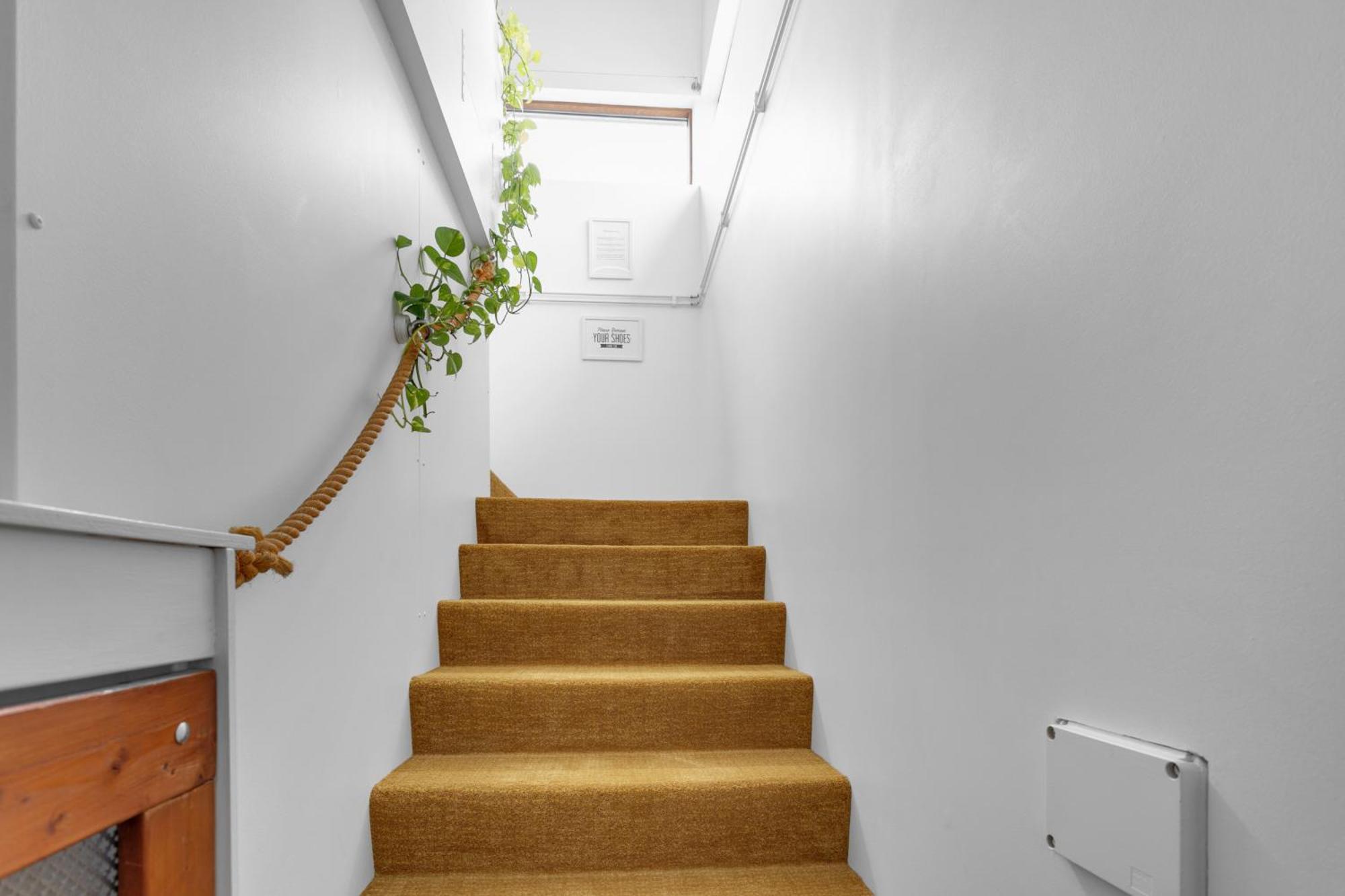 Eyvindarholt Guesthouse Alftanes Екстер'єр фото