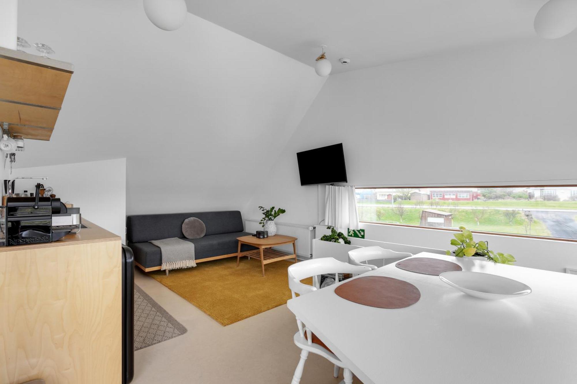 Eyvindarholt Guesthouse Alftanes Екстер'єр фото